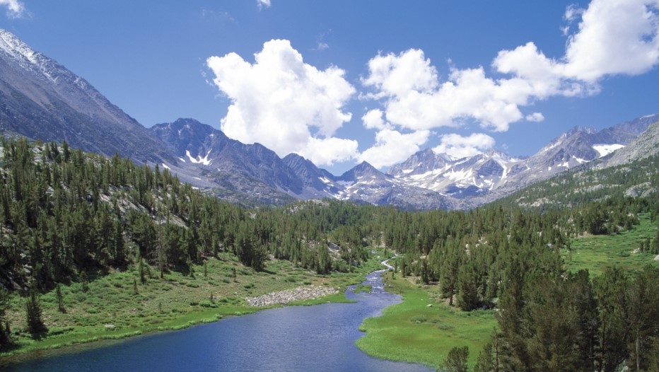 Grand  Sierras